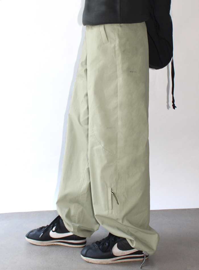 CURVED SECTION WIDE PANTS (KHAKI BEIGE)