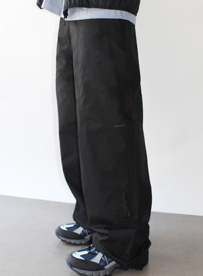 CURVED SECTION WIDE PANTS (BLACK)